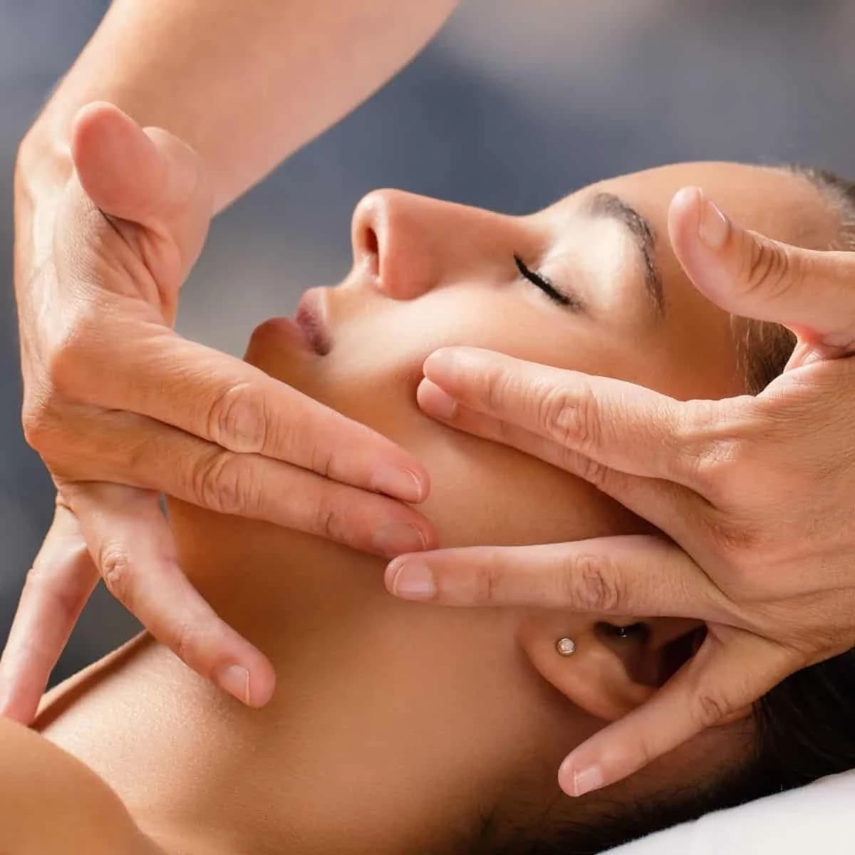 Lifting Facial Yugen Face Spa - Realce A Beleza Natural do Seu Rosto - imagem 2